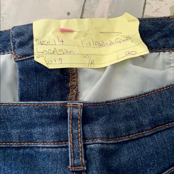 Blue jean pencil skirt nice rich blue. Zip front. In good used condition - Picture 7 of 7